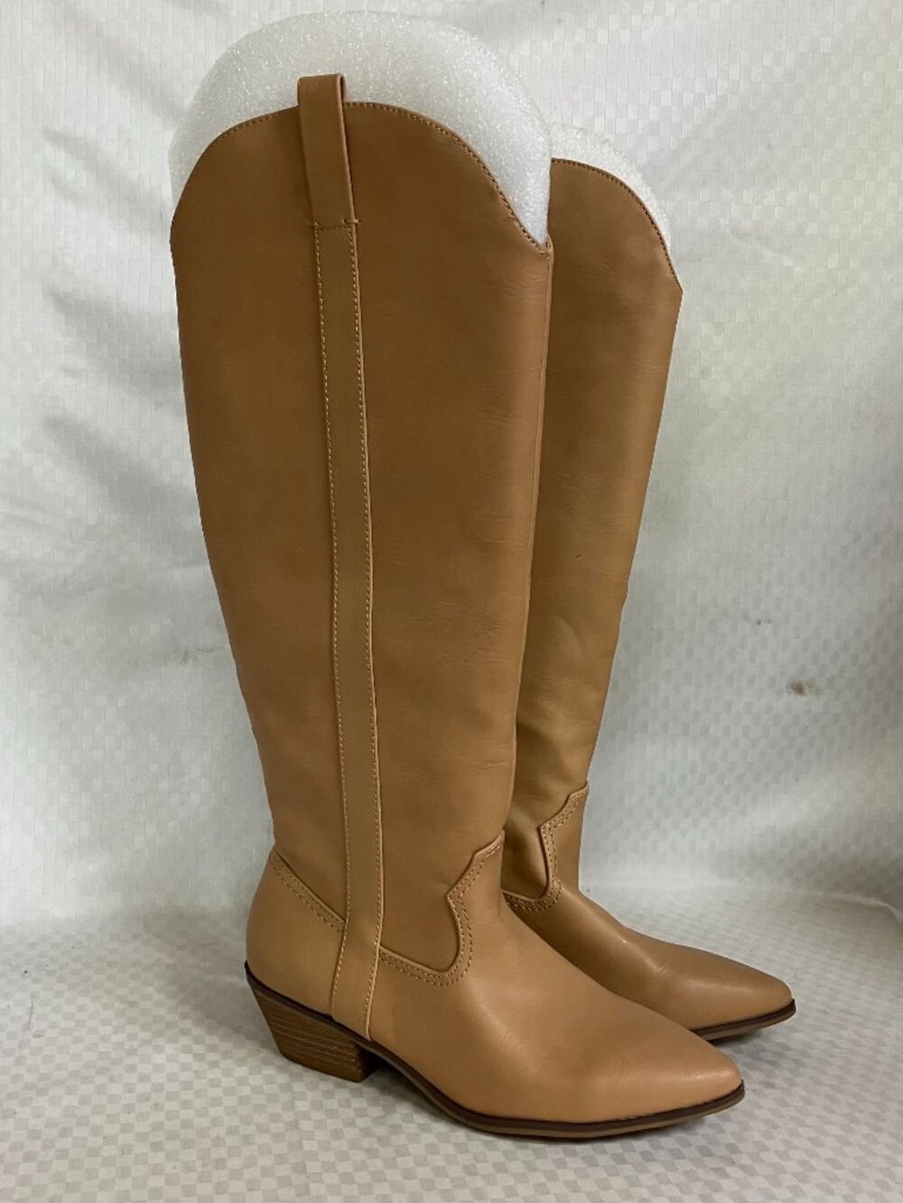 Universal Thread Tall Boots Women's 6.5 Light Brown Sommer Memory Foam Fashion